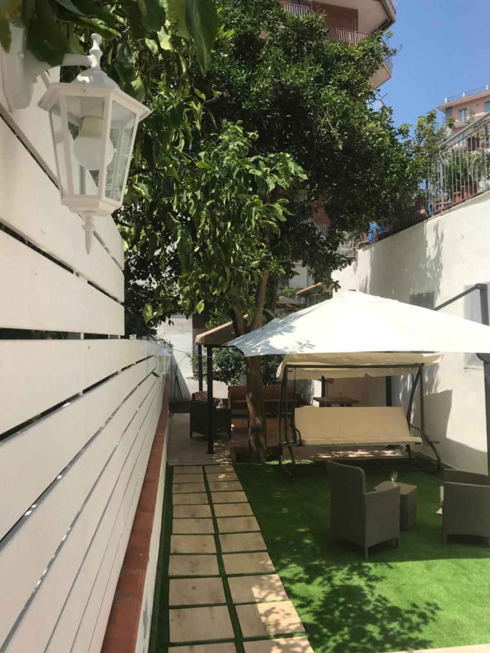 Bed and Breakfast Virgilio'S Garden Castellammare di Stabia Zewnętrze zdjęcie